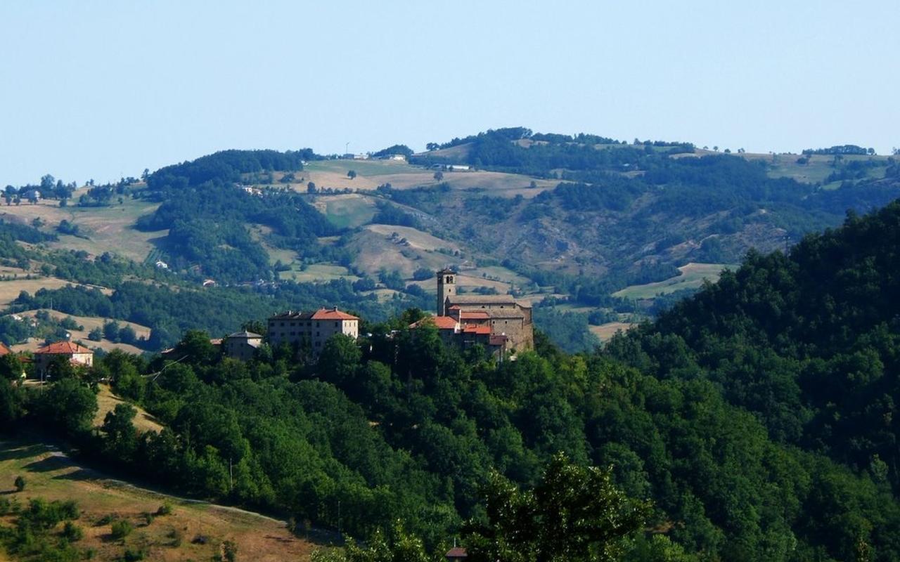 Ostello Podesteria Di Gombola Polinago Esterno foto